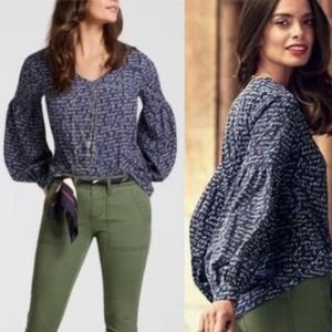 CABI Te Amo Love women’s blouse balloon sleeves Size XSmall